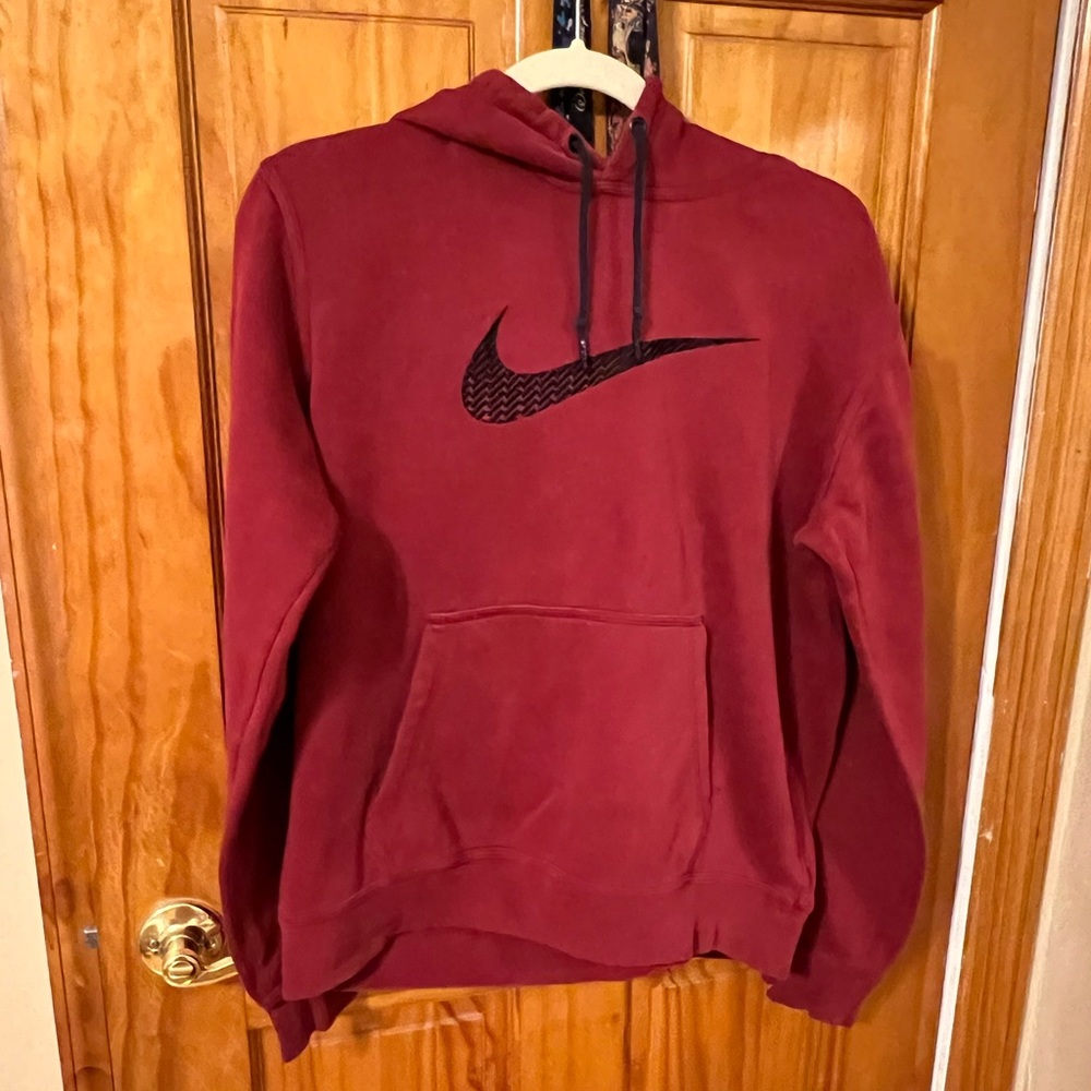 Mens Nike Maroon Hoodie Size Medium